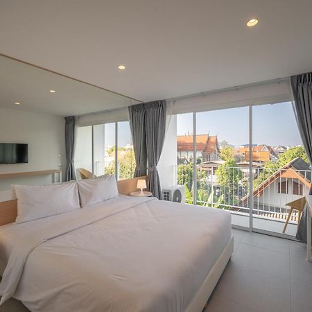 Lis Hotel Chiangmai 치앙마이 외부 사진