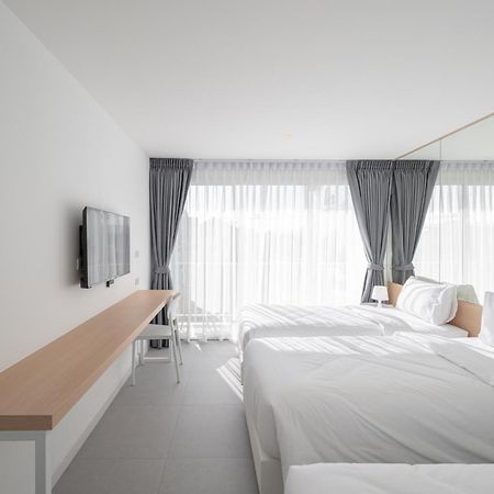 Lis Hotel Chiangmai 치앙마이 외부 사진